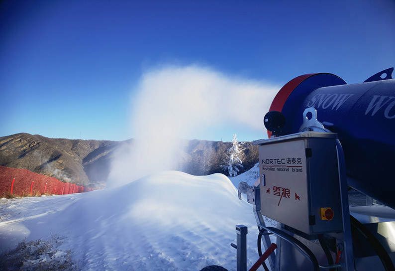 3諾泰克雪狼造雪機.jpg